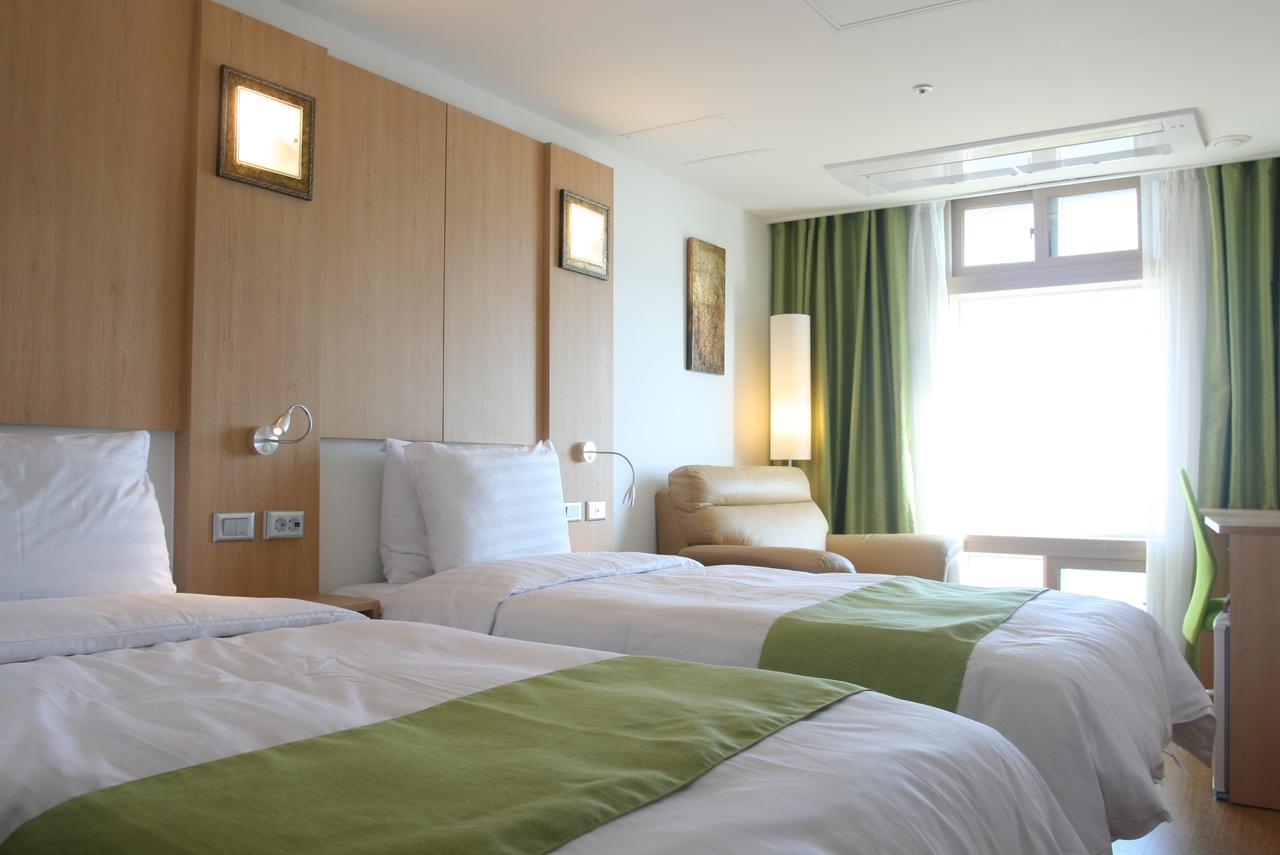 Gunsan Apple Tree Hotel Esterno foto