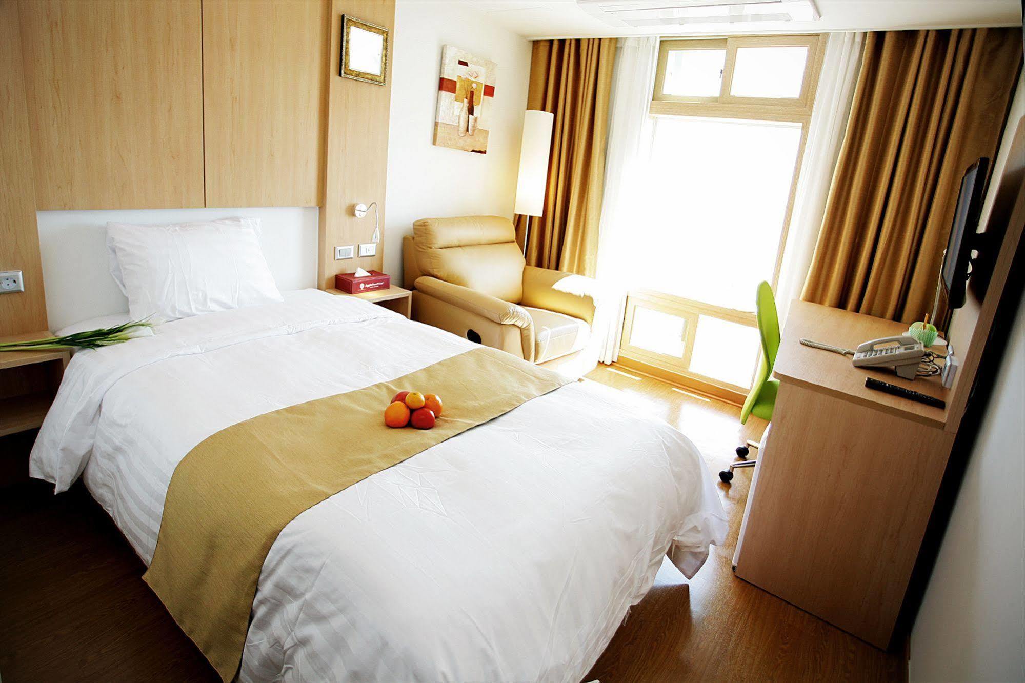 Gunsan Apple Tree Hotel Esterno foto