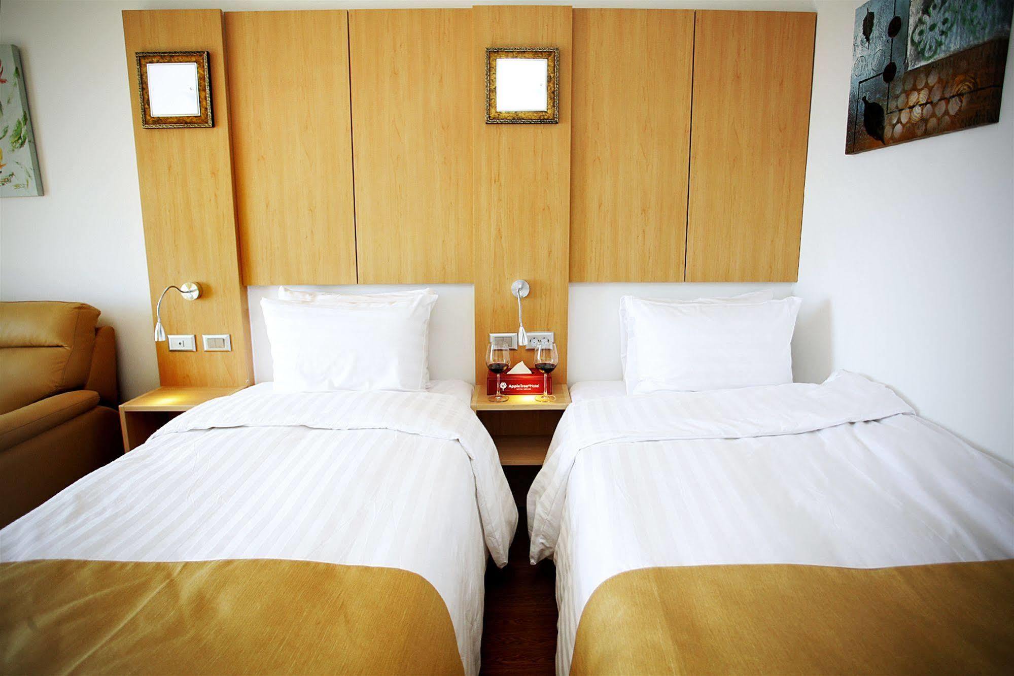 Gunsan Apple Tree Hotel Esterno foto